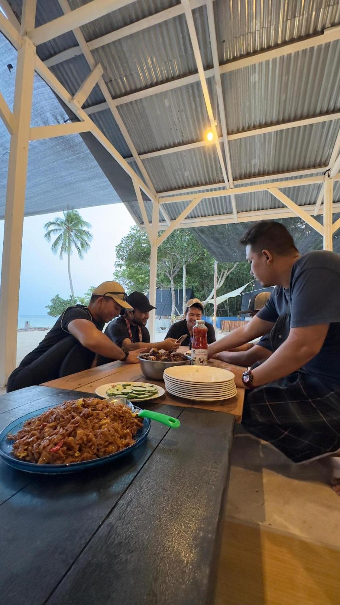 Juita Glamping Perhentian Island Kampung Kuala Besut Exterior foto
